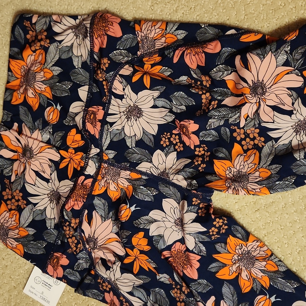 OTOS Floral Women's Sport Set Bra And Leggings Size Small - Picture 8 of 12